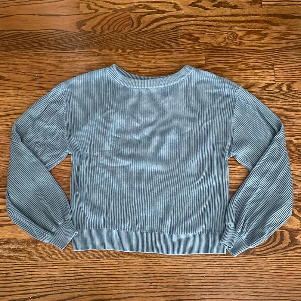 Lululemon crop sweater top